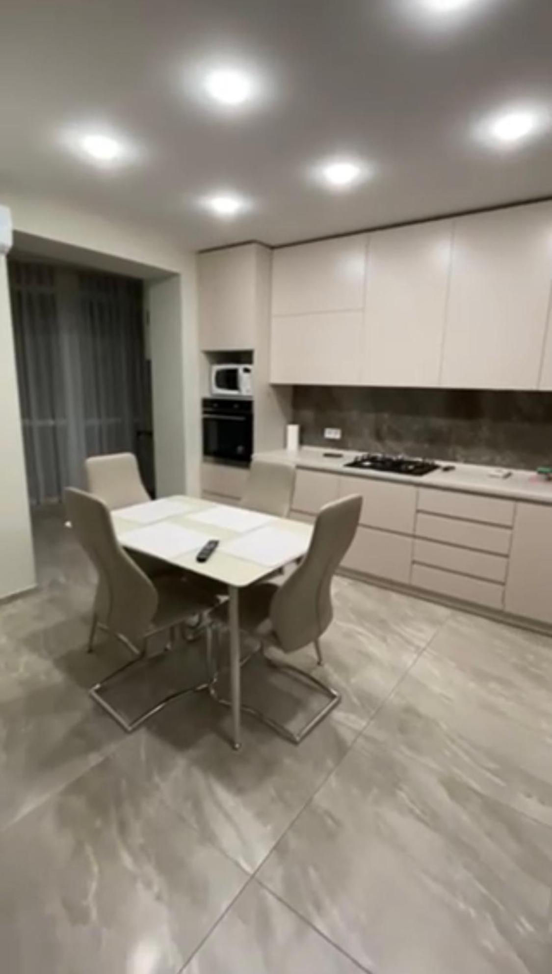 Apartment New Building In Center Dnipro Exterior foto