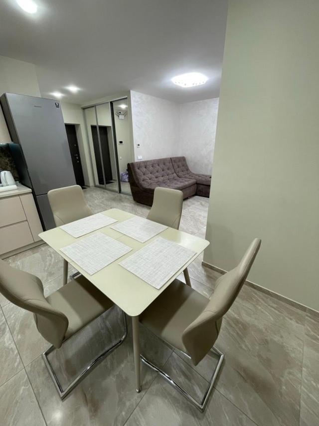 Apartment New Building In Center Dnipro Exterior foto