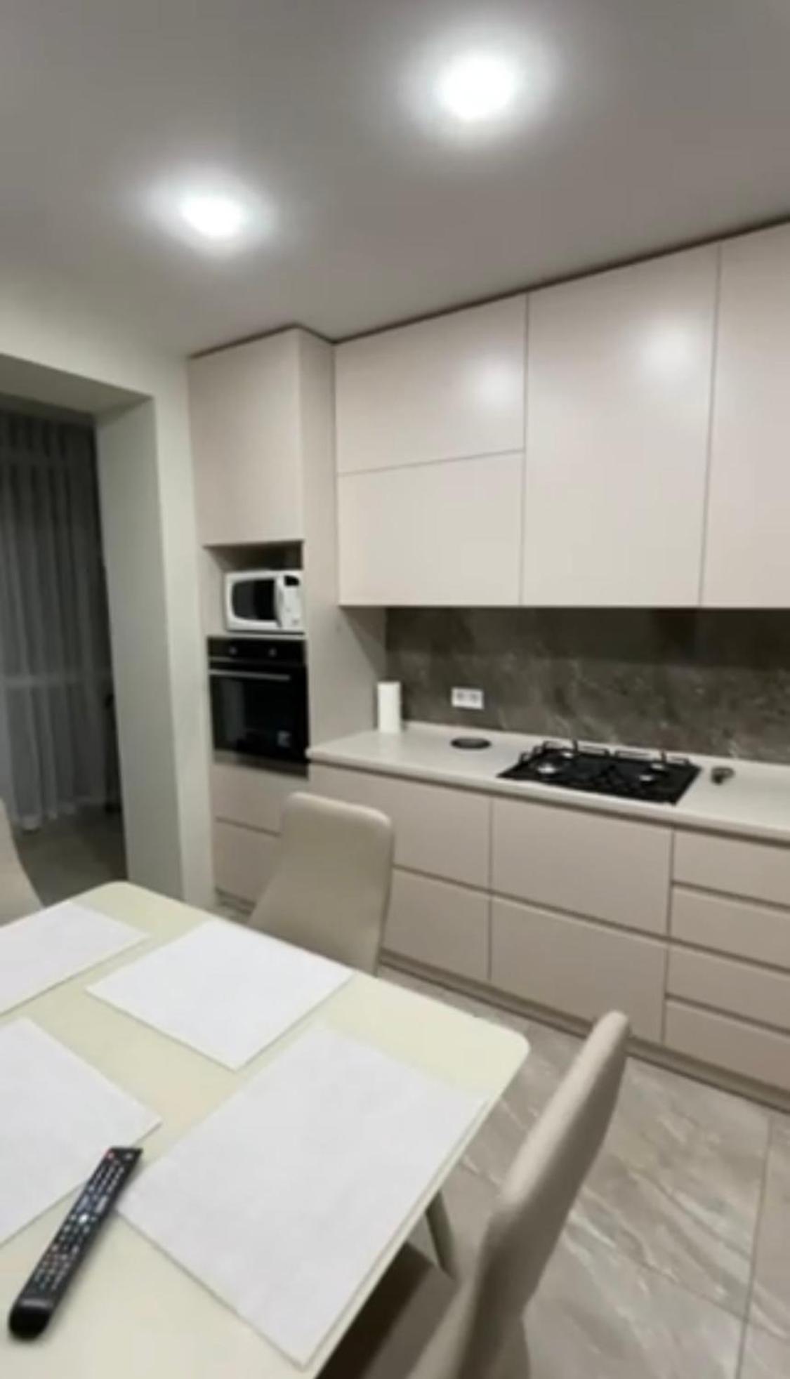 Apartment New Building In Center Dnipro Exterior foto