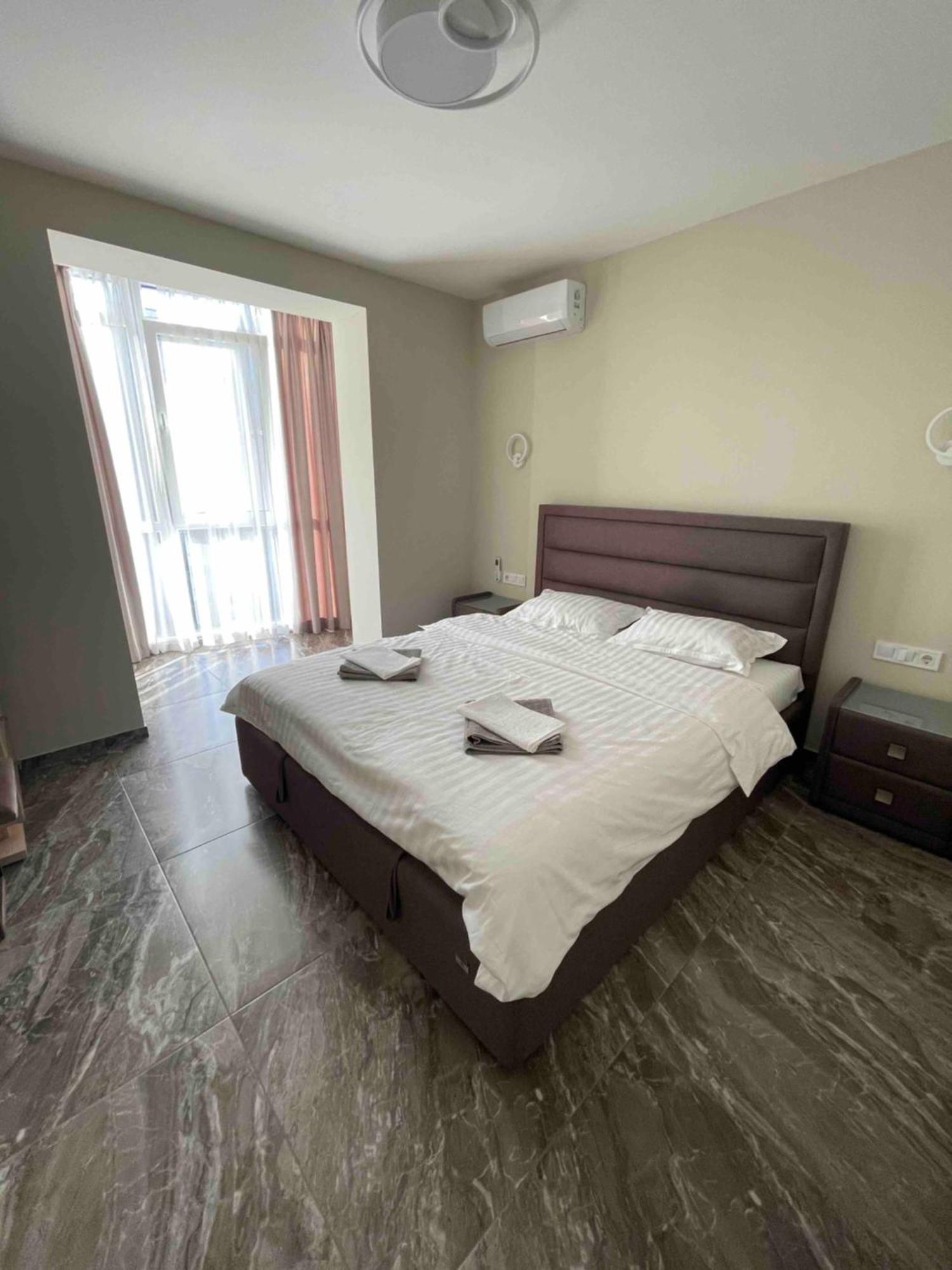 Apartment New Building In Center Dnipro Exterior foto